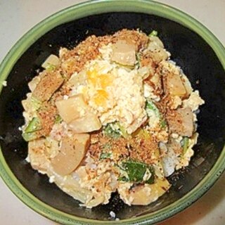 簡単で美味しい！筍とベーコンの丼